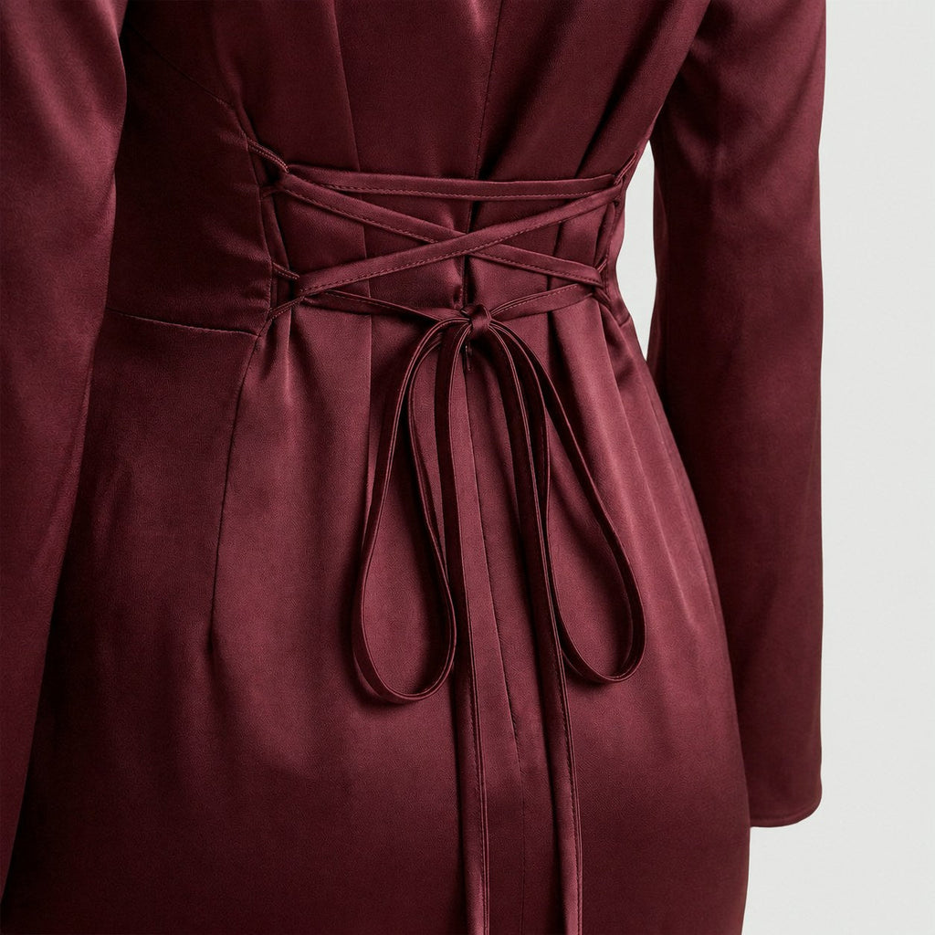 Women's satin-effect maxi dress in Burgundy | Barrowden – detail view