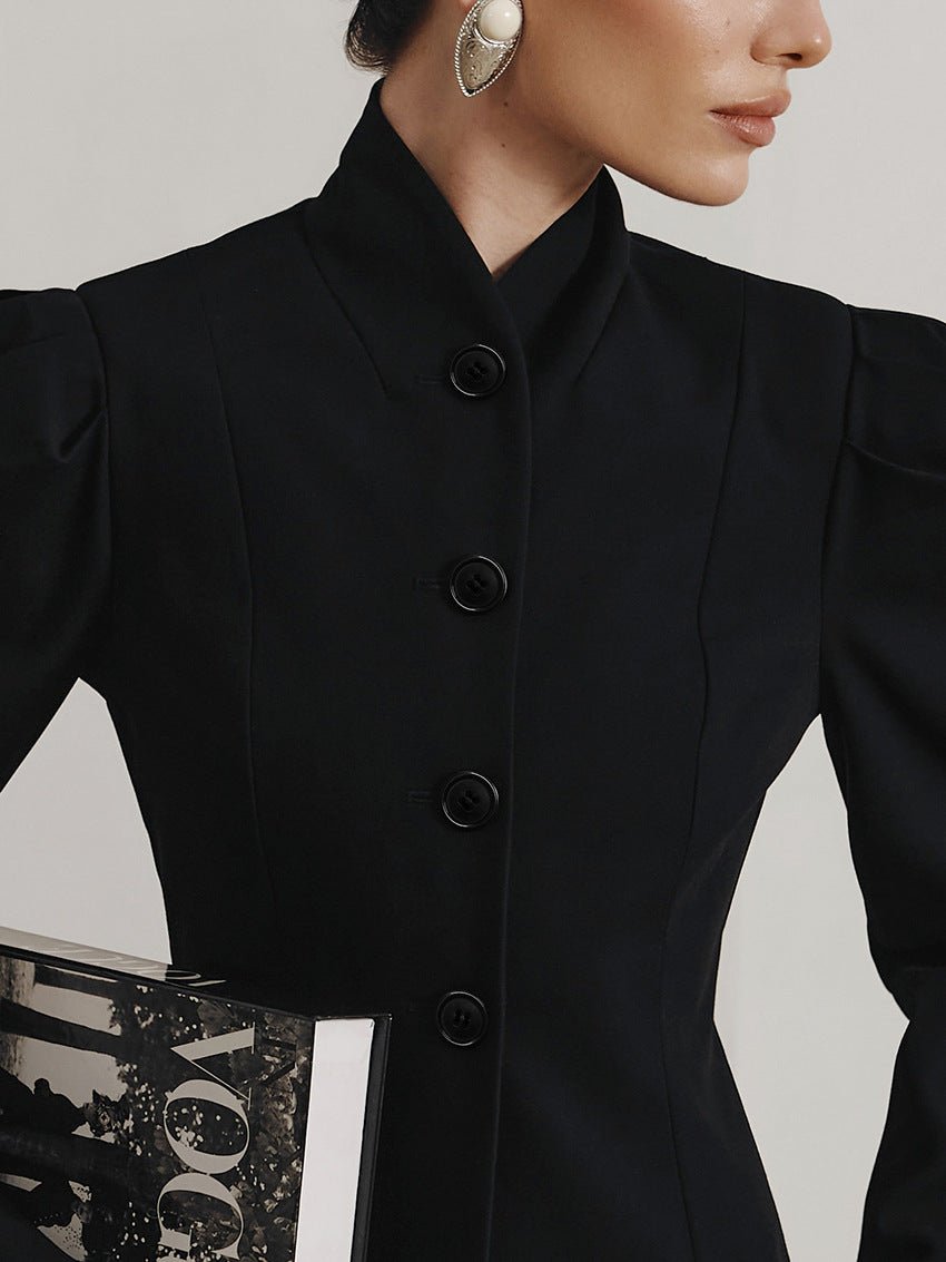 Women's fitted tailored blazer with structured shoulders