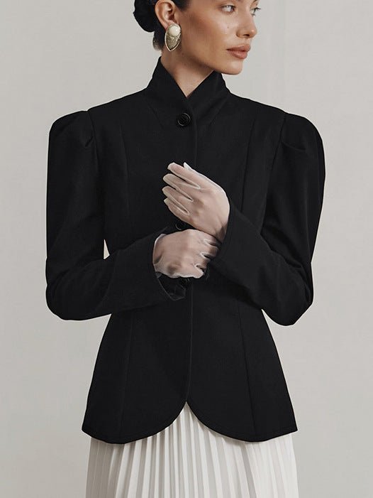Women's fitted tailored blazer with structured shoulders