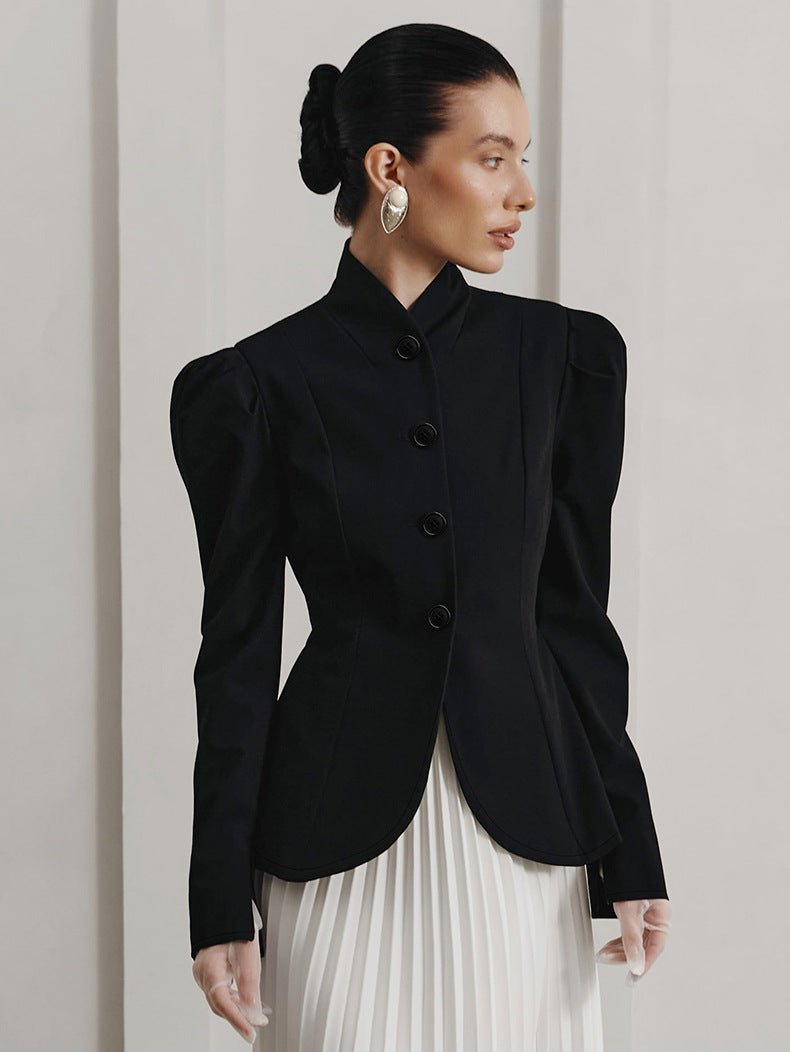 Women's fitted tailored blazer with structured shoulders
