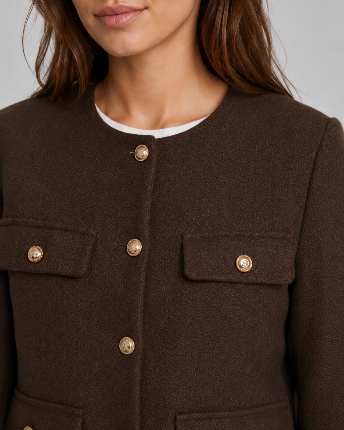 Veste courte sans col pour femme avec boutons dorés | Withington