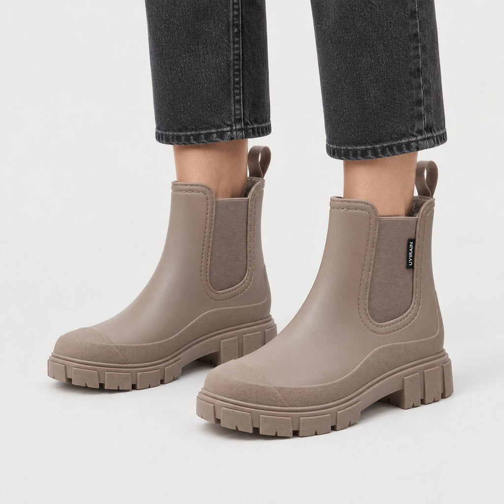 Women's Water-Repellent Chelsea Boots in Taupe | Lealholm – front view