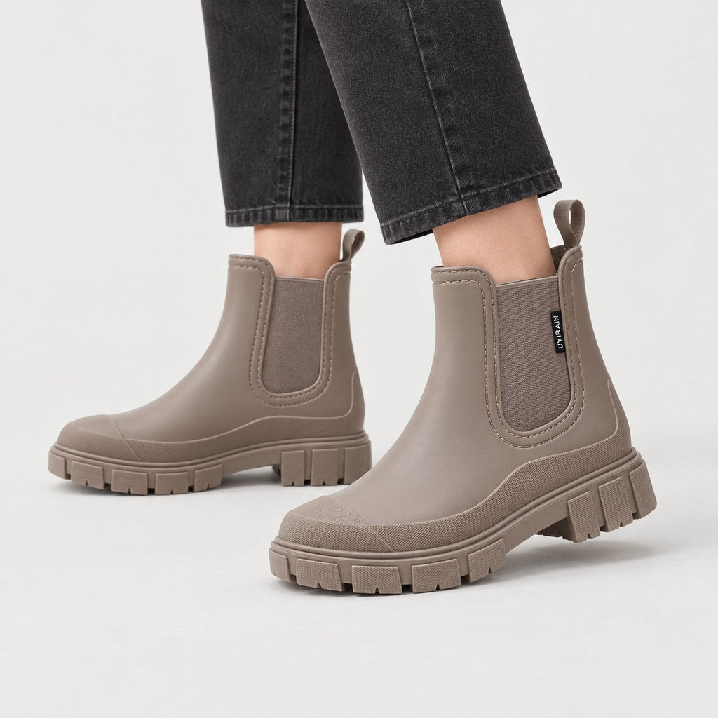 Women's Water-Repellent Chelsea Boots in Taupe | Lealholm – side view