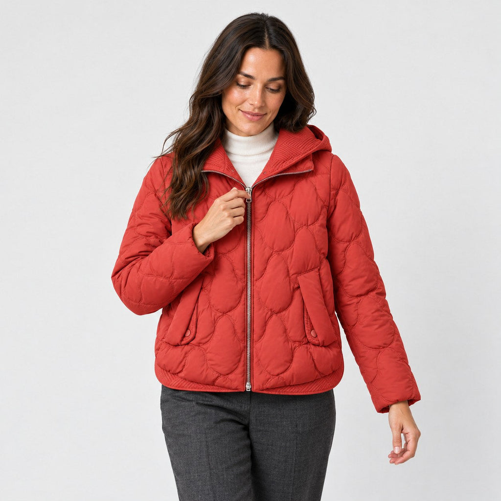 Women's wave-quilted puffer jacket in Red | Hargrave – front view